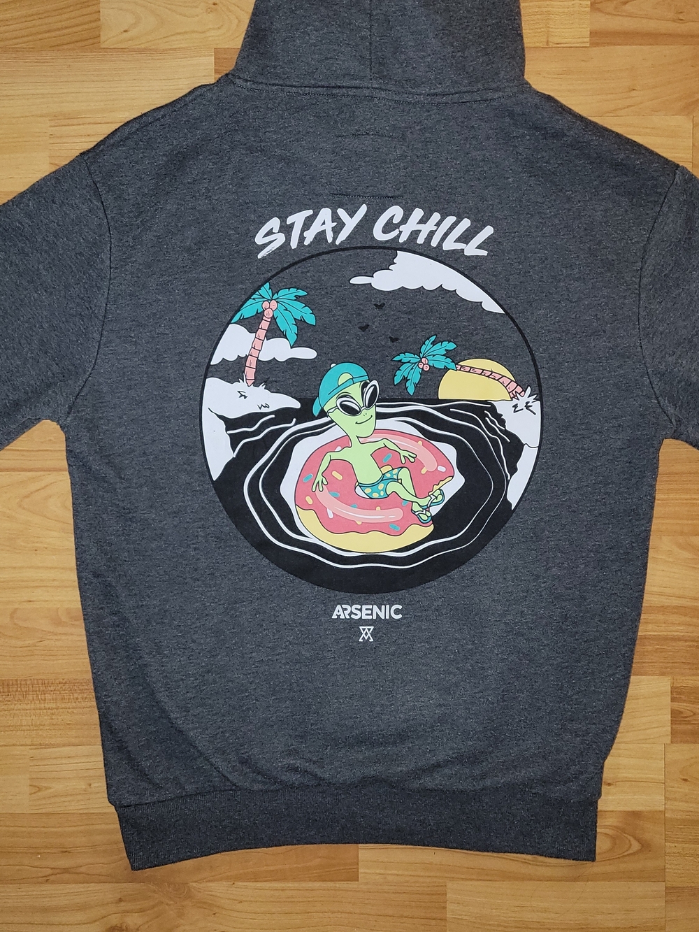 Arsenic Stay Chill Cool Alien Summer Vibe Graphic Gray Hoodie Sweatshirt - Large